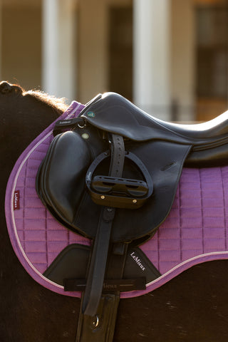 Springzadeldek Suède GP Mallow